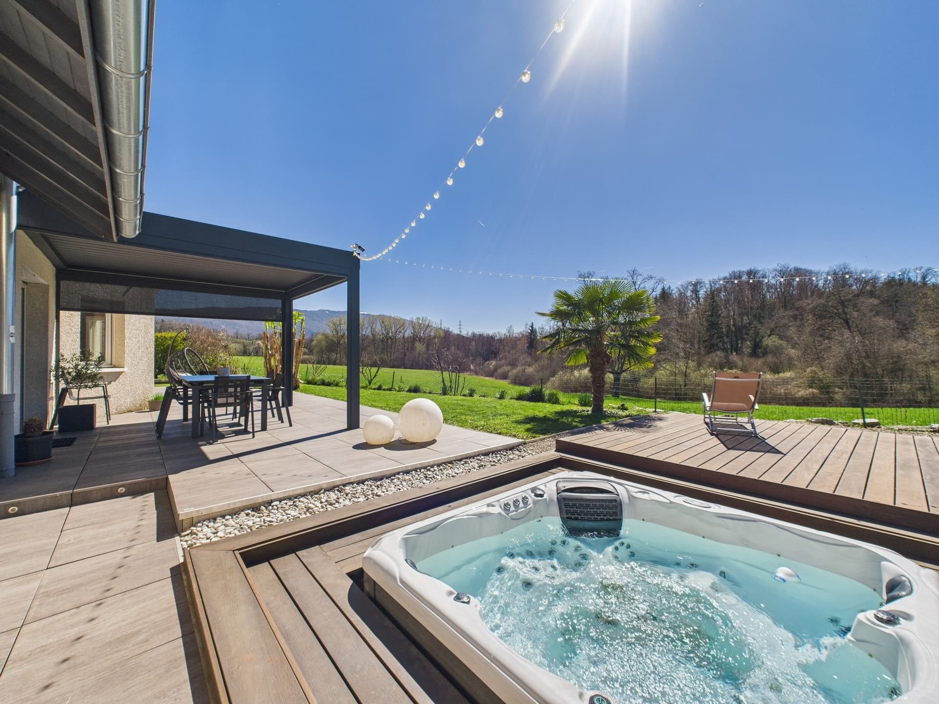 Maison avec Jacuzzi — bien vendu à SEYNOD